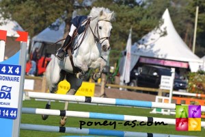 Margot Petiot et Hermès du Lys remportent la petite épreuve internationale à 1.15 m - ph. Pauline Bernuchon