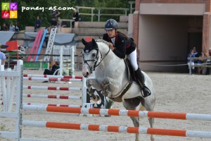 Uhelem de Seille (Dexter Leam Pondi, Co), champion des 6 ans D sous la selle de Nina Mallevaey - ph. Pauline Bernuchon