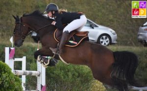 Louane Morichon Navelet et Appy Dame Vincou – ph. Poney As