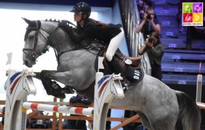 Emma Koltz et Baluche de la Bauche, ici sur le Grand Prix du CSIP PJT de Lyon, s'imposent au Mans - ph. Poney As