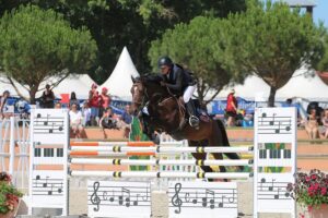 Louis Lacrotte et Figo de Florys remporte le Petit Grand Prix de Saint-Paul-Trois-Châteaux – ph. G. Levesque