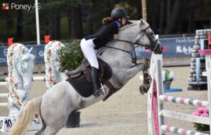 Havichai de Pellan est le nouveau champion des 6 ans D. Il évoluait sous la selle de Lili Maud Le Goff – ph. Poney As