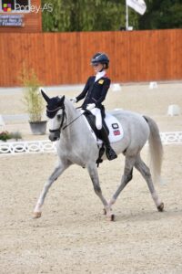 Abigail Gray et George Clooney B.S réalisent un doublé lors du CDIP du Mans - ph. Poney As