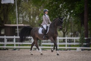 L’européen Orchard NL et sa nouvelle cavalière Léonie Genou – ph. Marine Delie